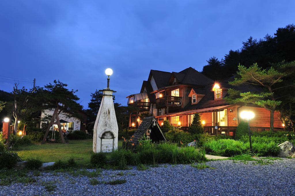 Bench House Villa Pyeongchang Exterior photo