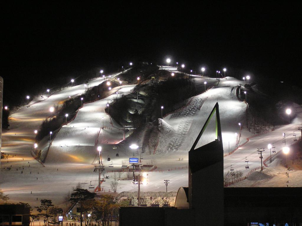 Bench House Villa Pyeongchang Exterior photo
